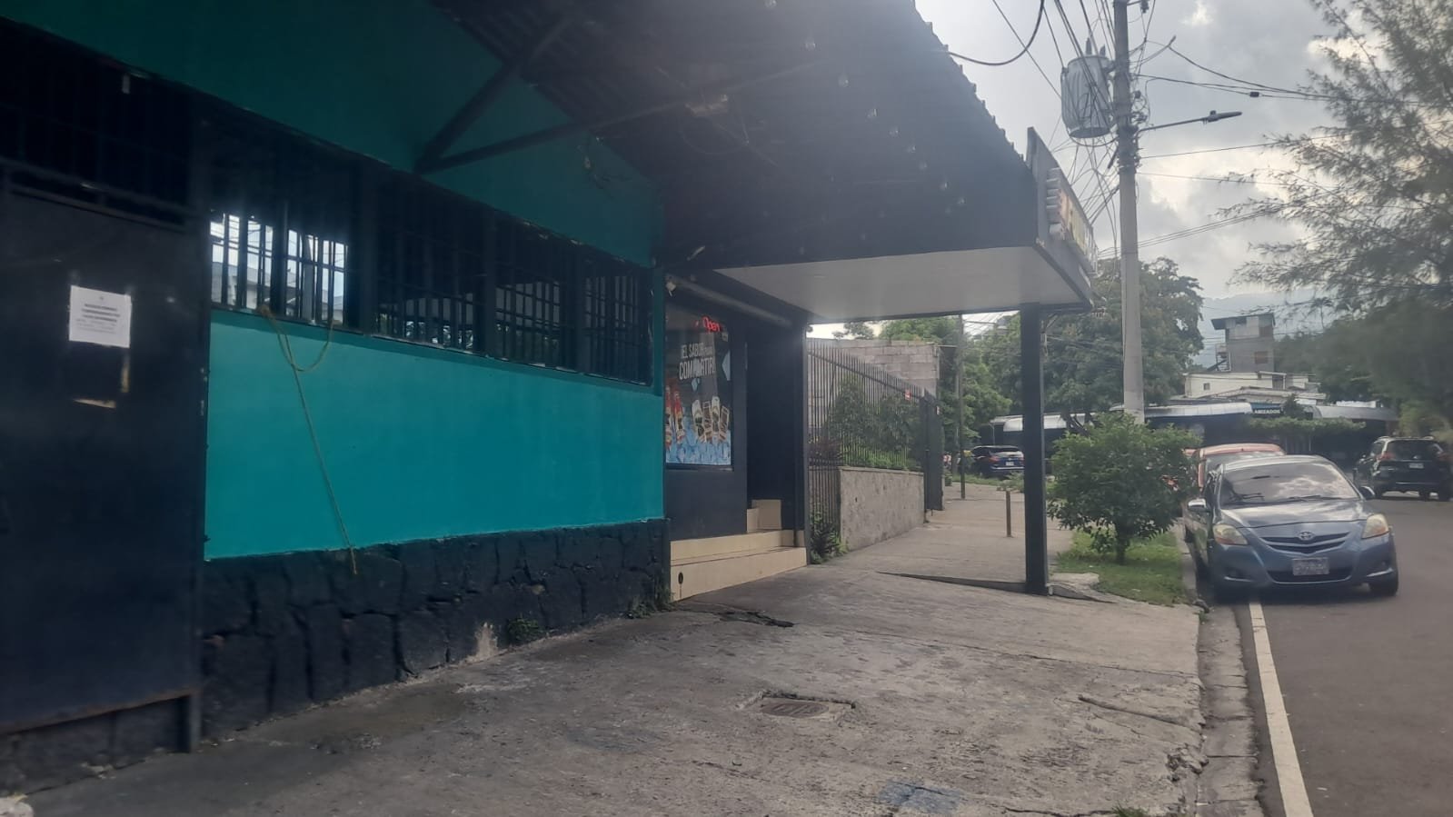Fotografía 3 del local comercial Miramonte
